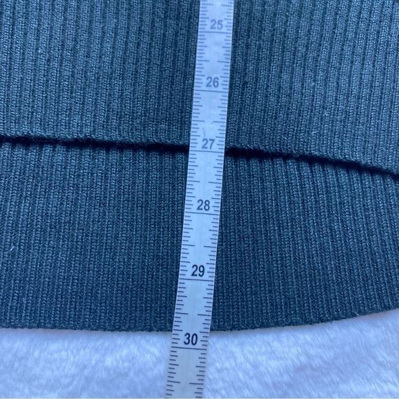 Athleta Black Hanover Knit V Neck Sweater Size XS - Picture 9 of 10